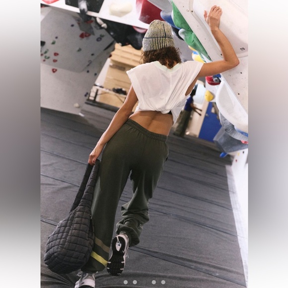 Free People Movement All Star Logo Pants Sz-M - Picture 3 of 15